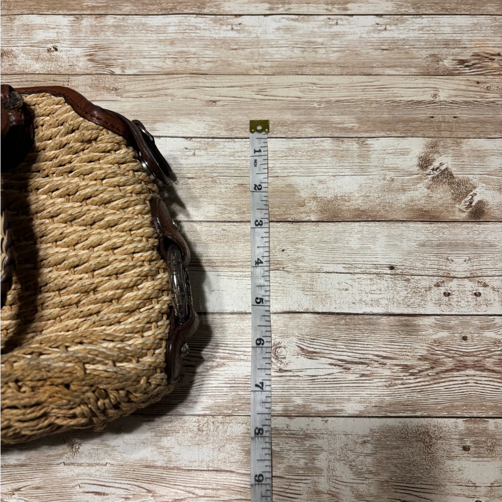 Brighton Stylish Tan and Brown Woven Handbag - Picture 12 of 12